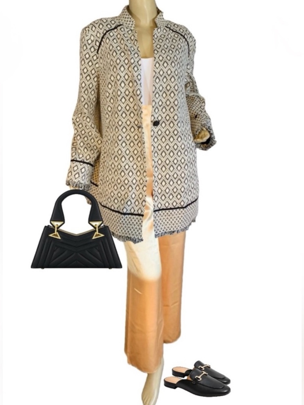 CHICO'S BLACK, CREAM & GOLD TAPESTRY MID LENGTH BLAZER (XL)